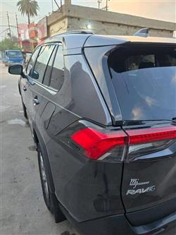 تۆیۆتا ڕاڤ 4